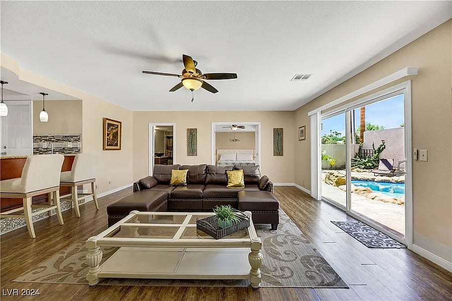 Furnished Finder property 897762_1 photo 23