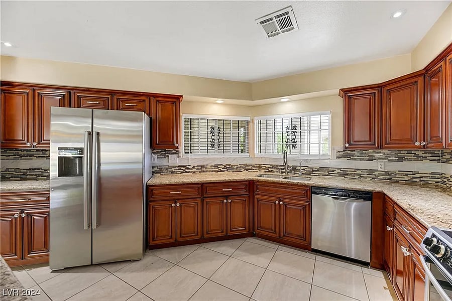 Furnished Finder property 897762_1 photo 18