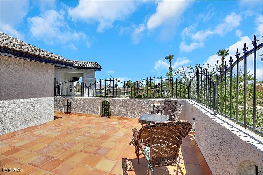 Furnished Finder property 897762_1 photo 50