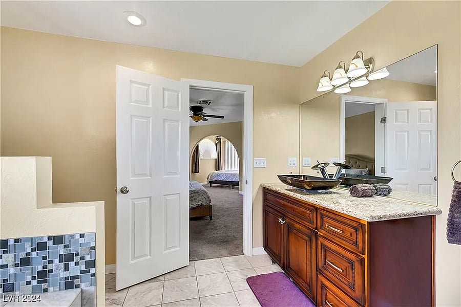Furnished Finder property 897762_1 photo 58