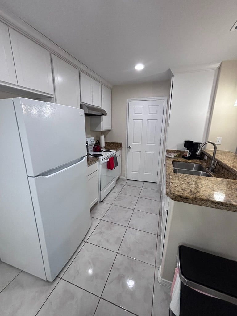 Furnished Finder property 897781_1 photo 32