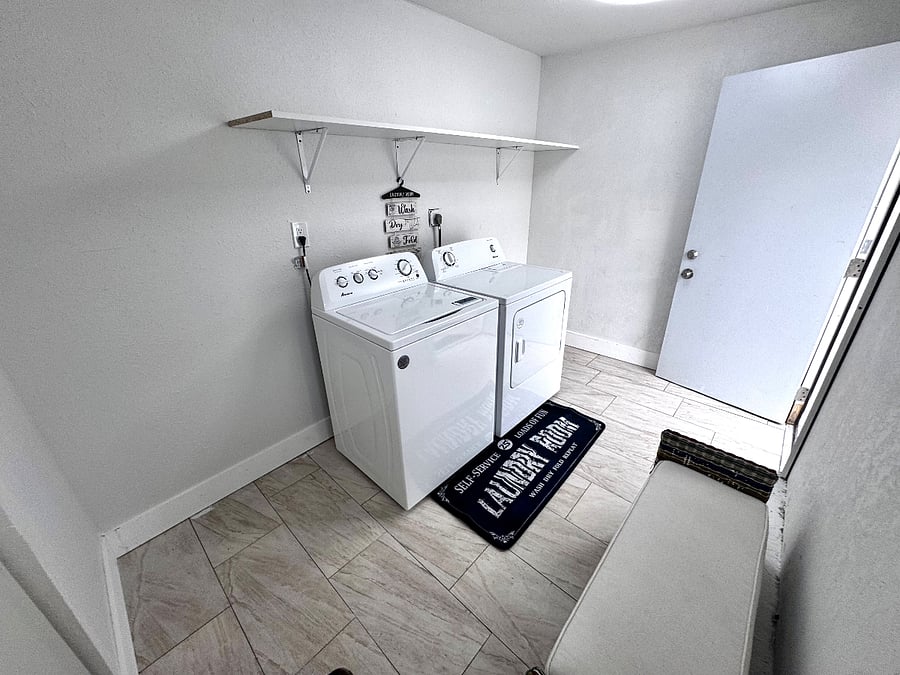Furnished Finder property 897801_1 photo 12