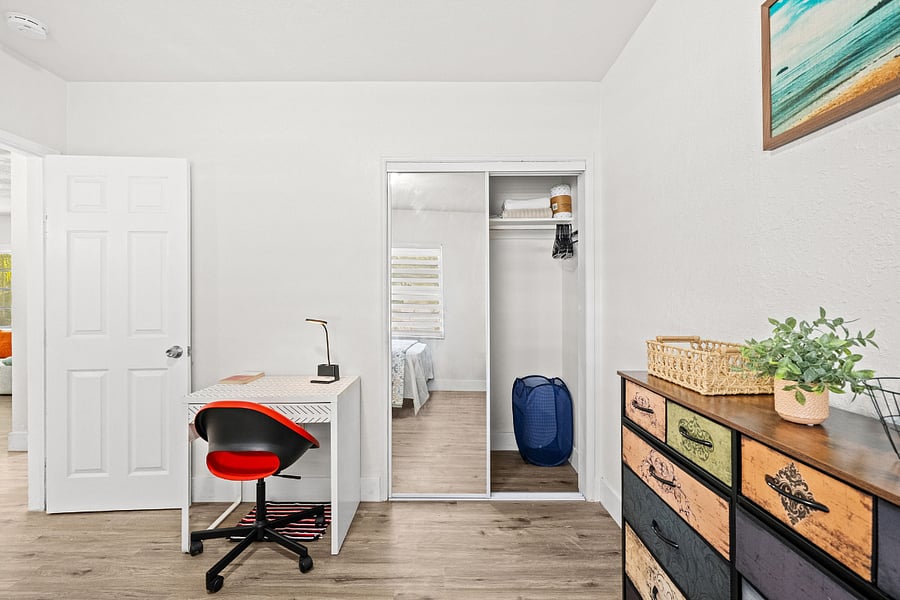 Furnished Finder property 897801_1 photo 16