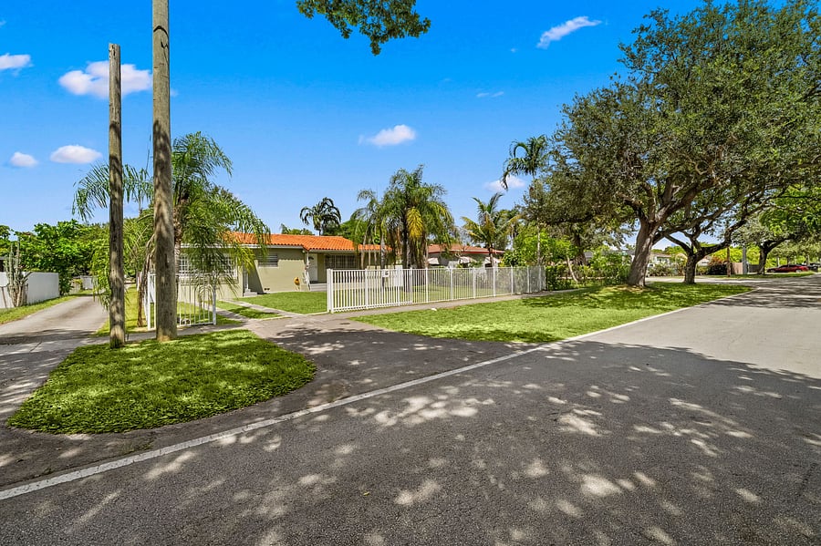 Furnished Finder property 897801_2 photo 15