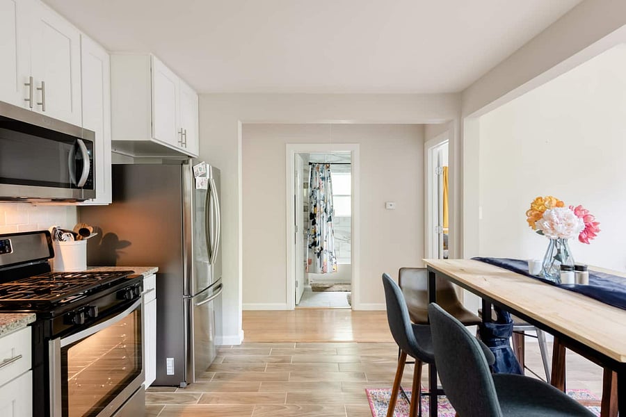 Kitchen + hallway bathroom image
