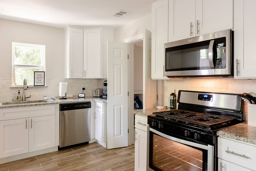 Furnished Finder property 897819_1 photo 14