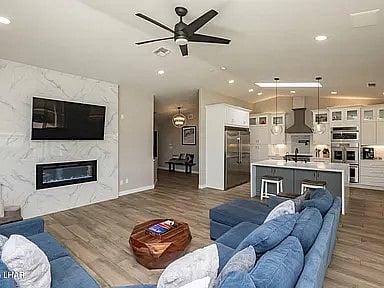 Furnished Finder property 897824_1 photo 7