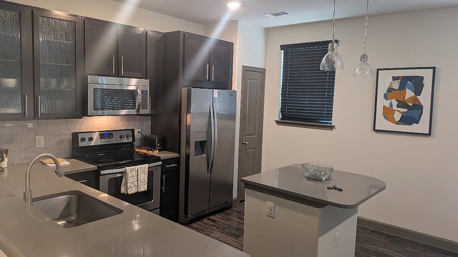 Furnished Finder property 897853_1 photo 4