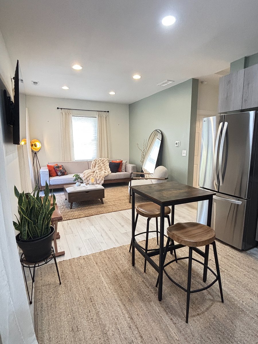 Furnished Finder property 897865_1 photo 9