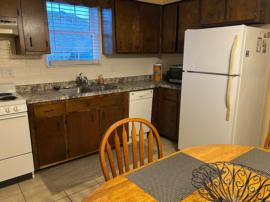 Furnished Finder property 897876_1 photo 3
