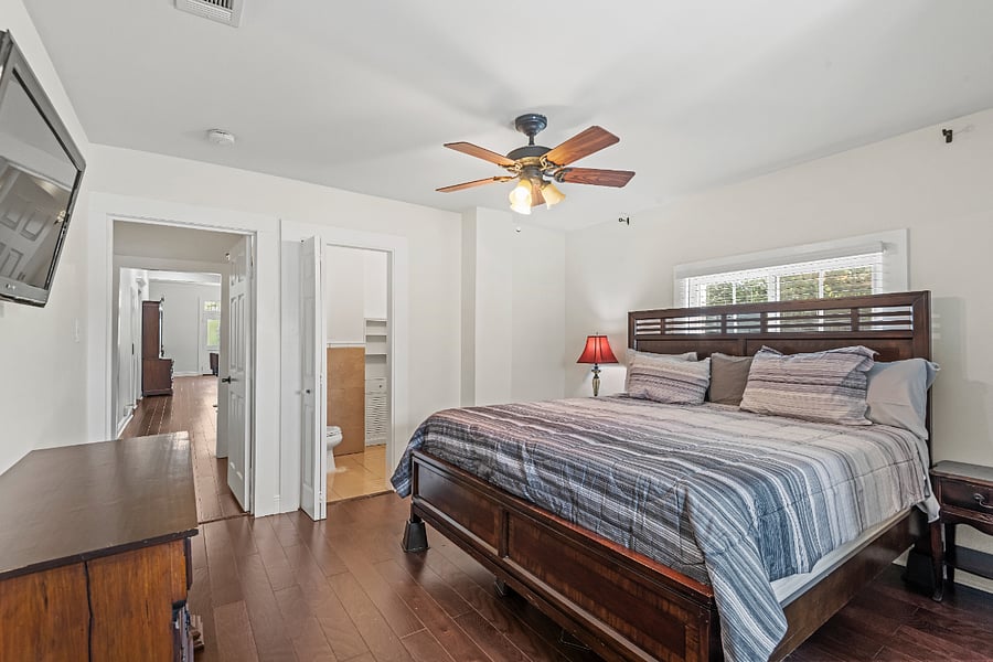 Furnished Finder property 897881_1 photo 11