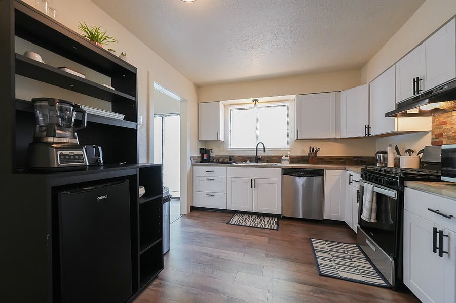 Furnished Finder property 897885_2 photo 12