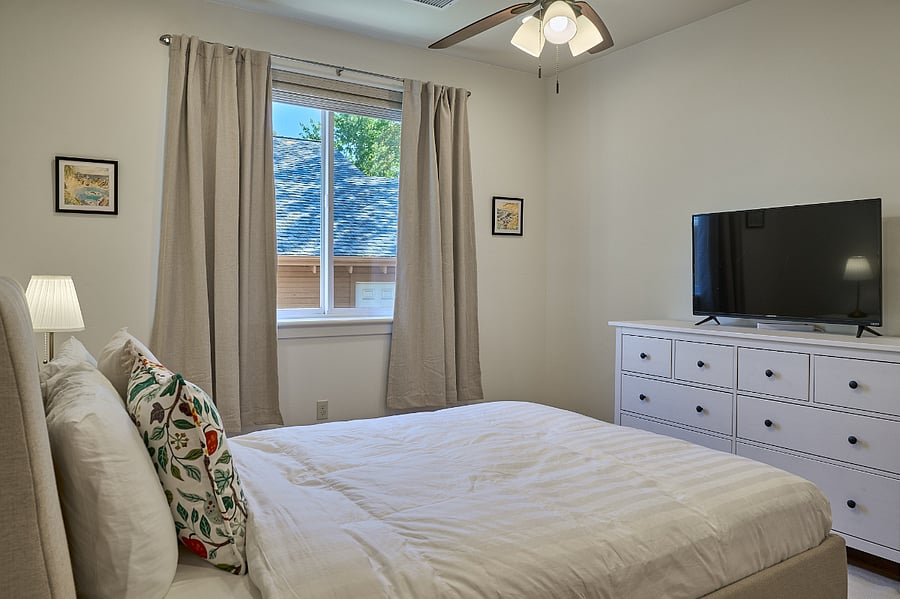 Furnished Finder property 897895_1 photo 22