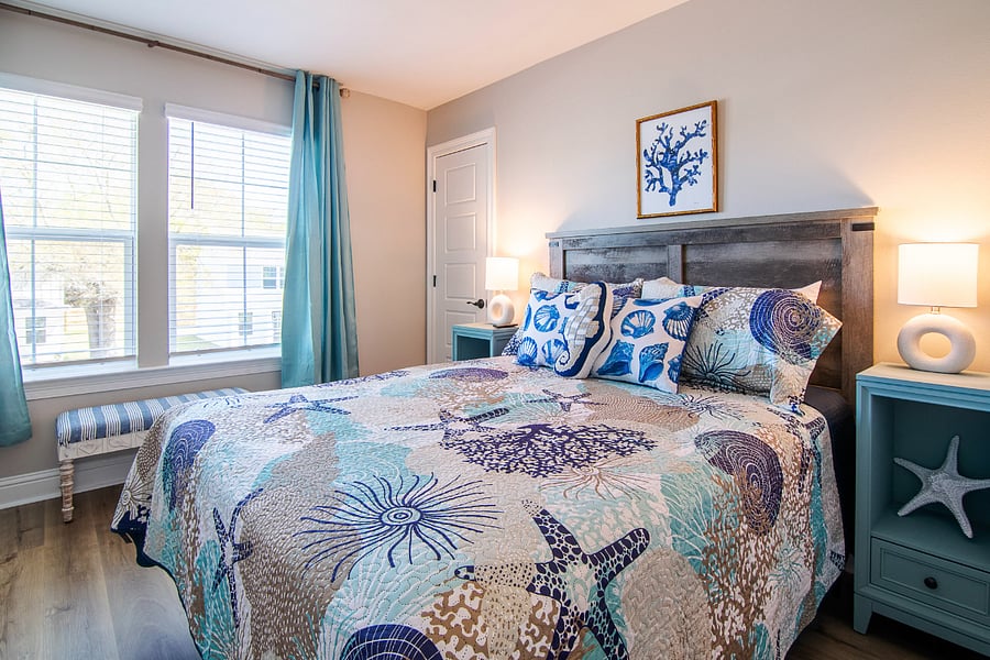 Master Bedroom with Queen bed