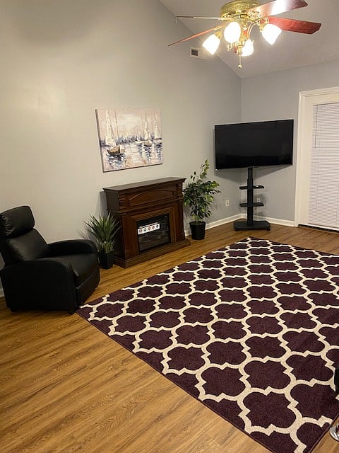 Furnished Finder property 897923_1 photo 3