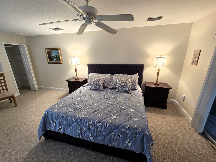 Upstairs Bonus Room Bedroom #4 King Bed