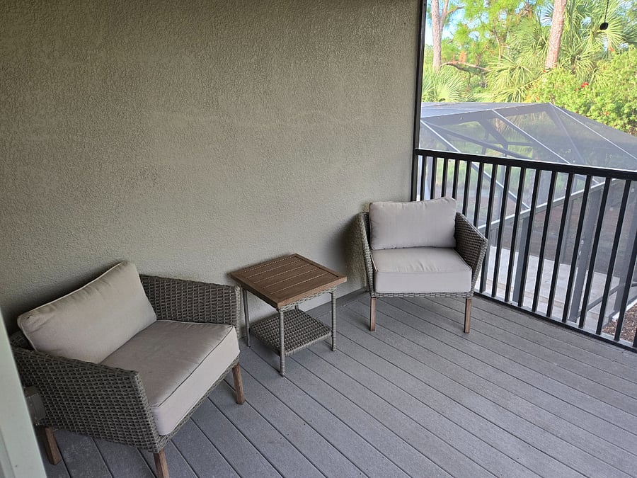 Private Balcony Upstairs Bonus Room Bedroom #4 