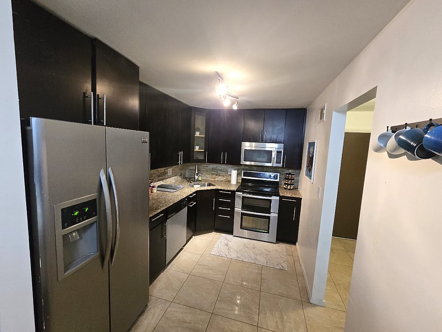 Furnished Finder property 897933_1 photo 4