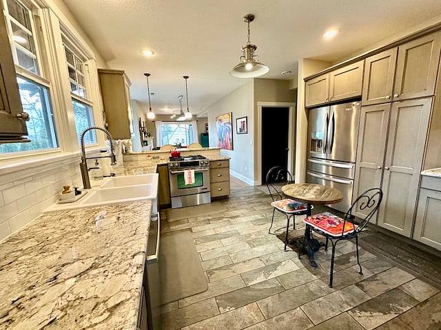 Furnished Finder property 897977_1 photo 7