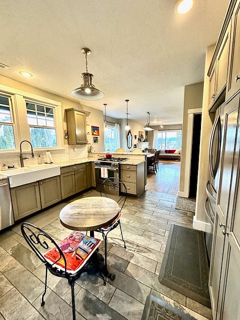Furnished Finder property 897977_1 photo 6