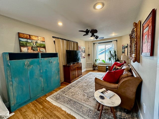 Furnished Finder property 897977_1 photo 8