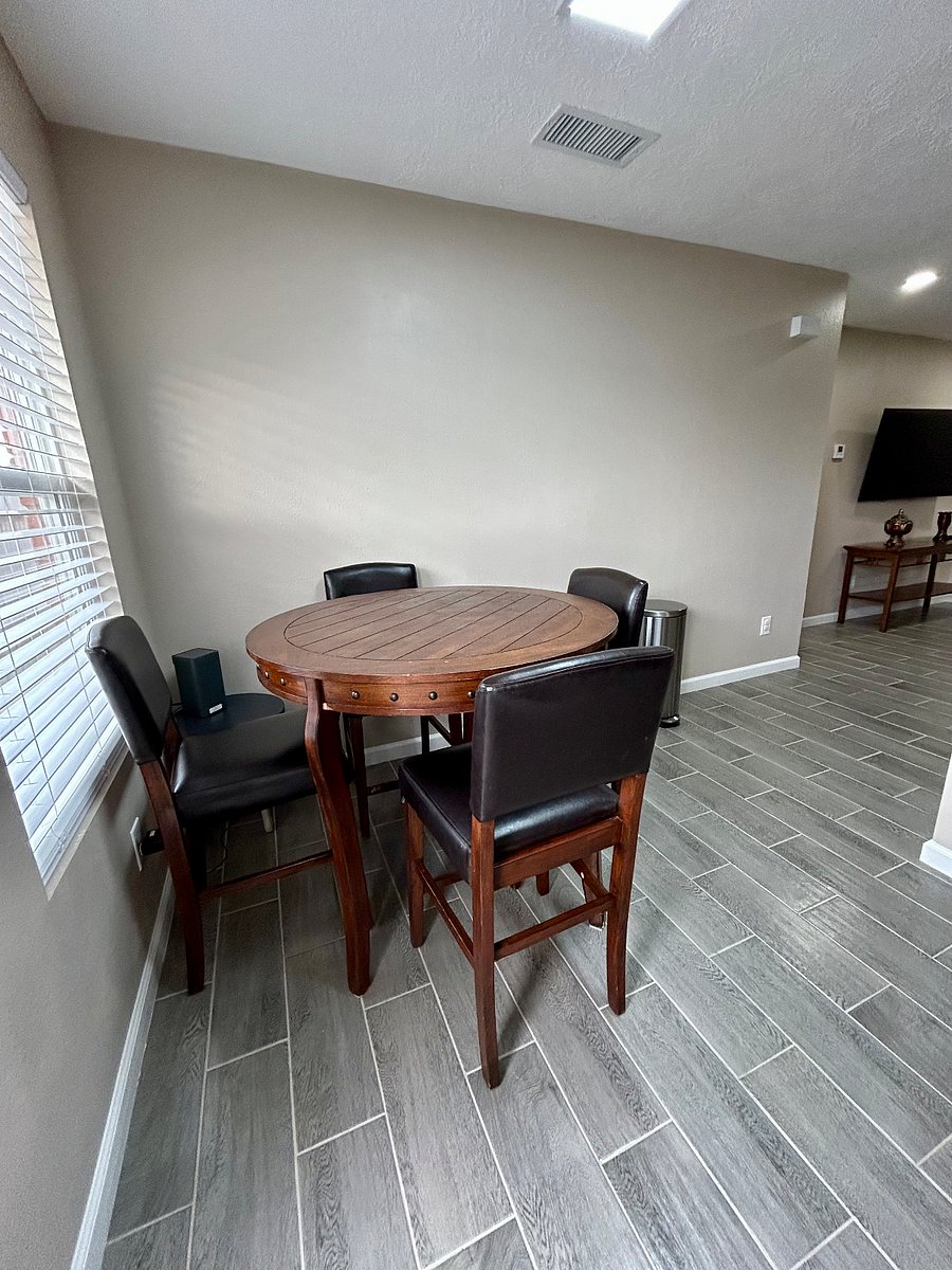 Furnished Finder property 898000_2 photo 8