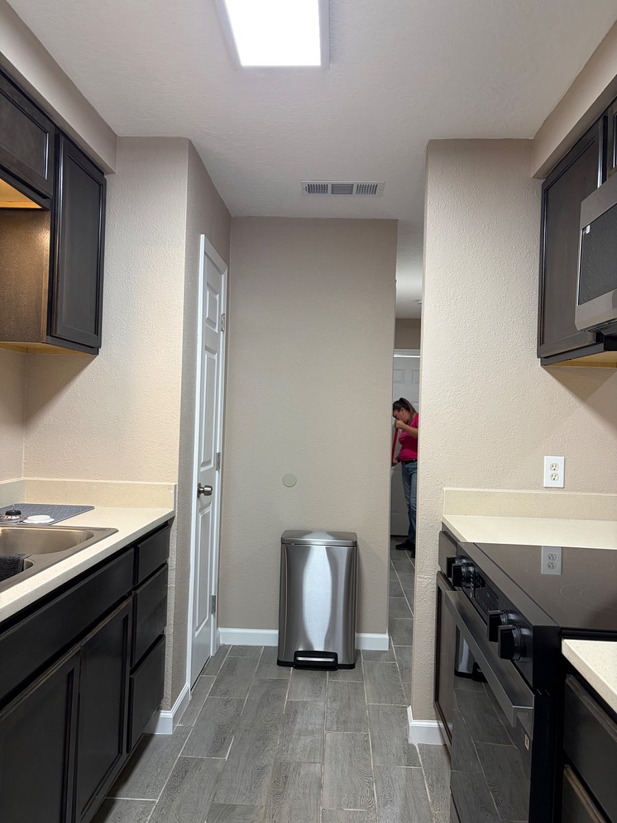 Furnished Finder property 898000_5 photo 8