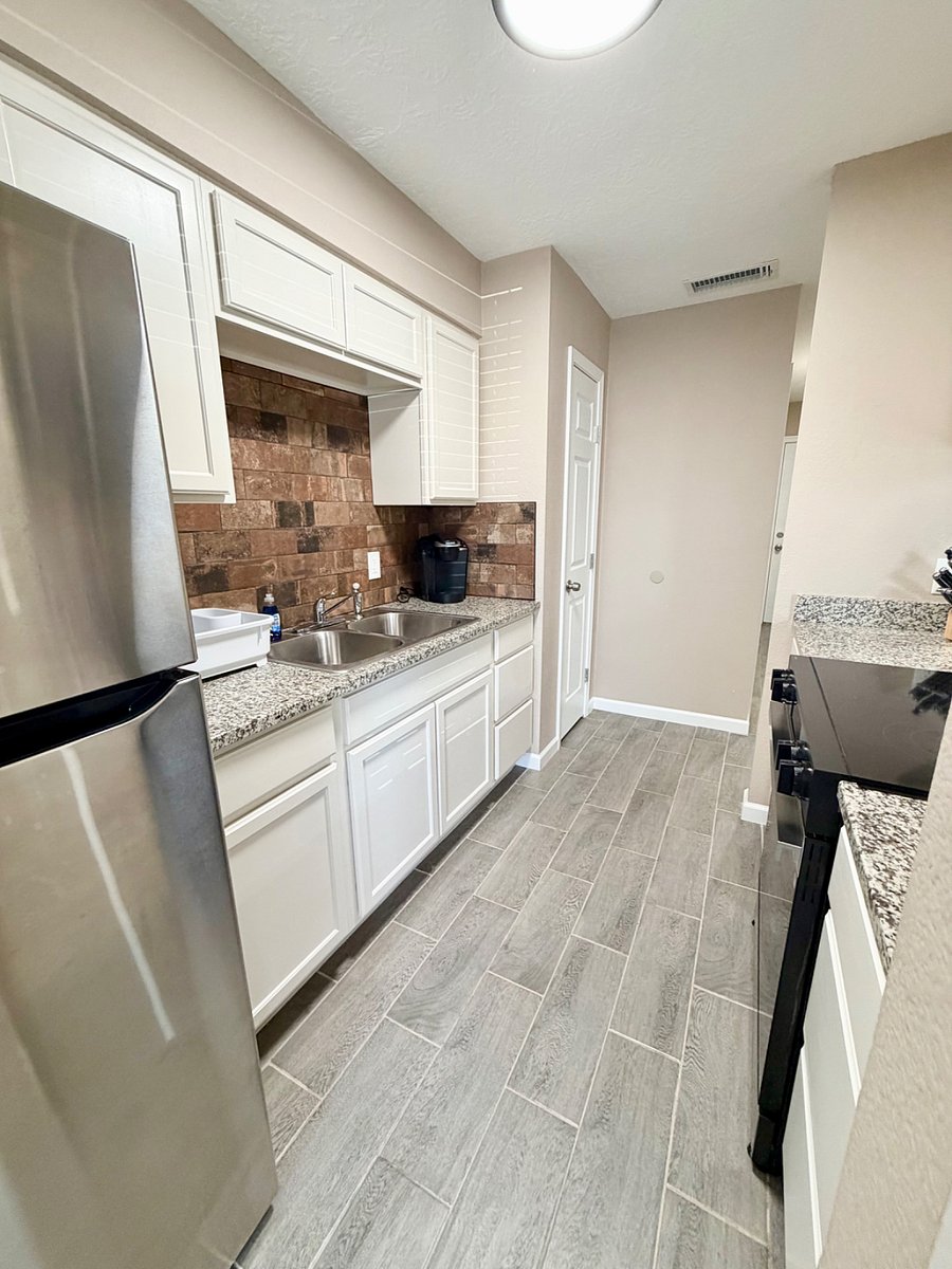 Furnished Finder property 898000_7 photo 4