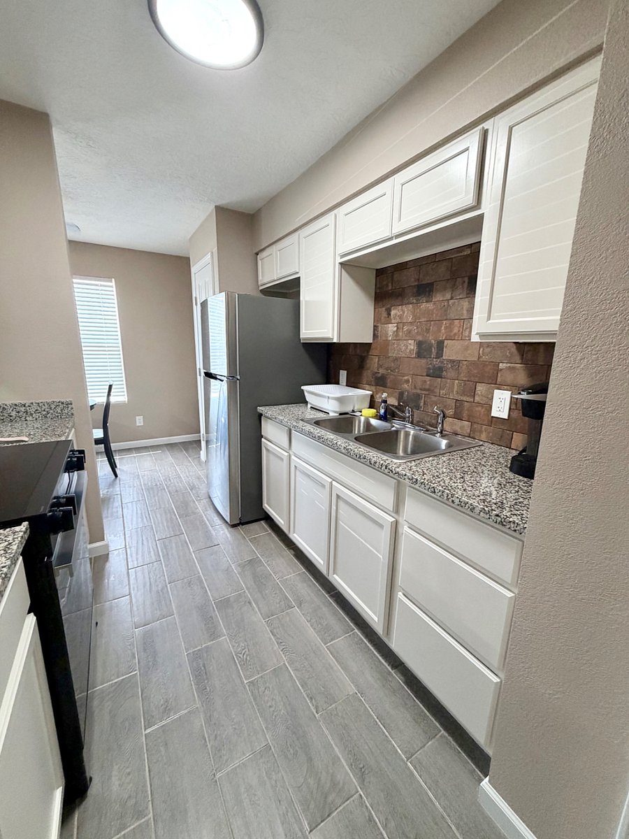 Furnished Finder property 898000_7 photo 7