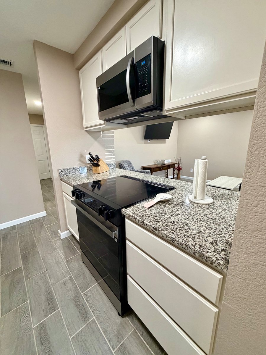 Furnished Finder property 898000_7 photo 8