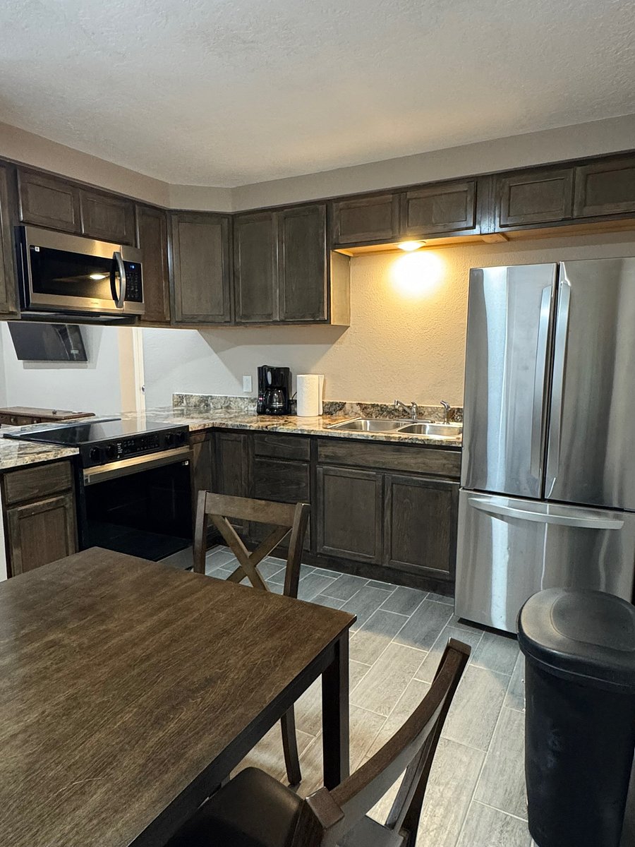 Furnished Finder property 898000_8 photo 3