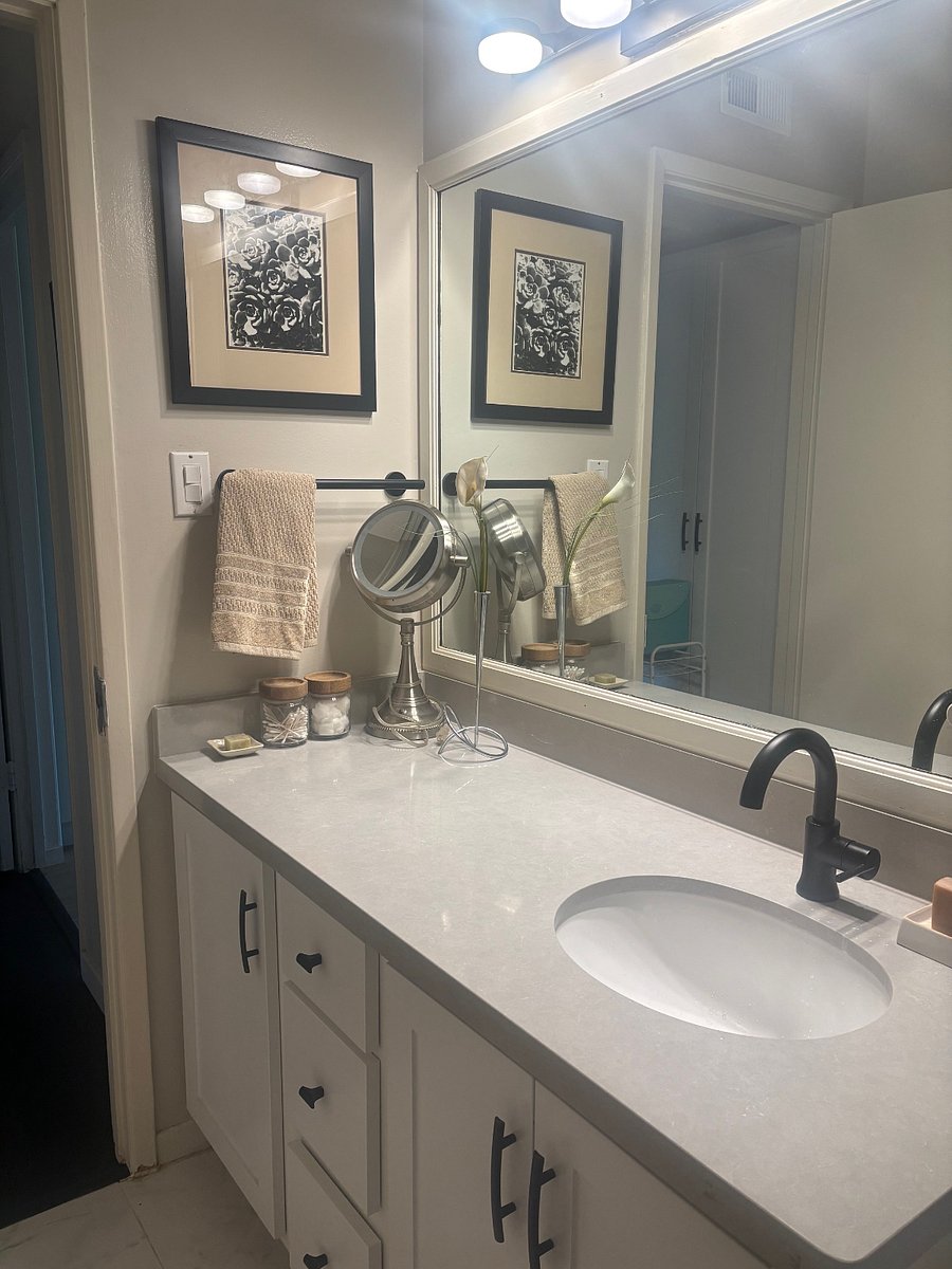 Furnished Finder property 898001_1 photo 12