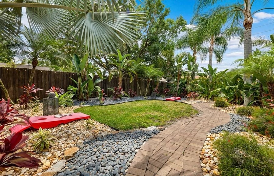 Furnished Finder property 898004_1 photo 6