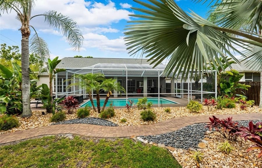 Furnished Finder property 898004_1 photo 9