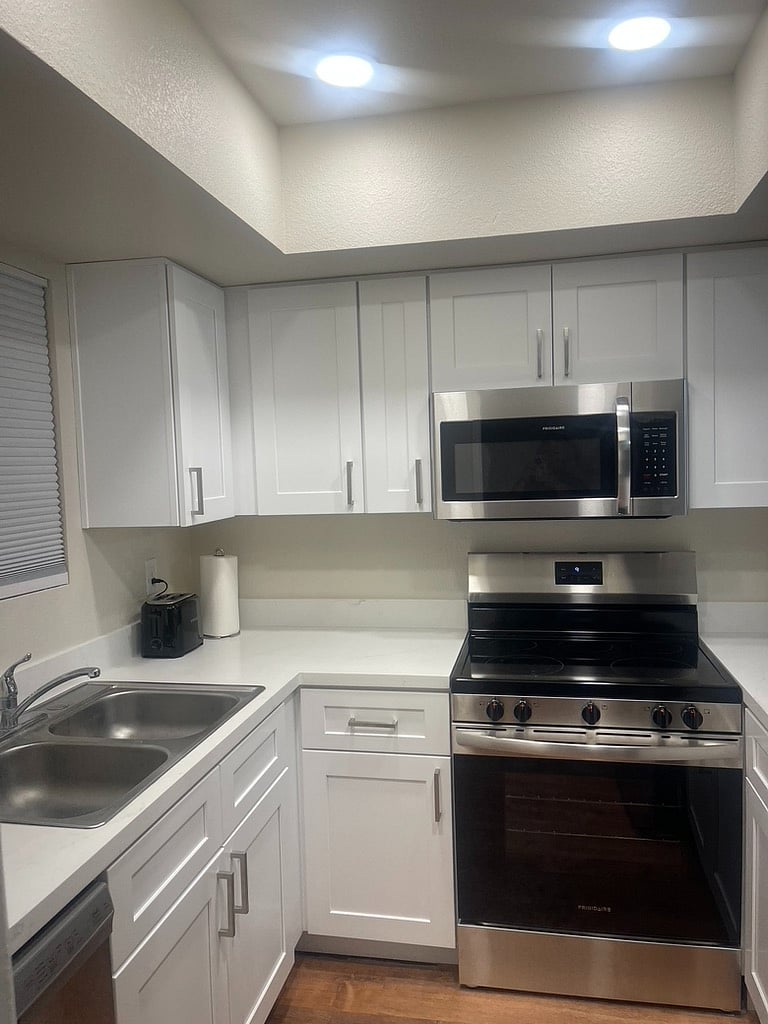 Furnished Finder property 898032_1 photo 6