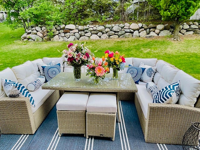 Outdoor entertaining area with comfortable dining / patio furniture.