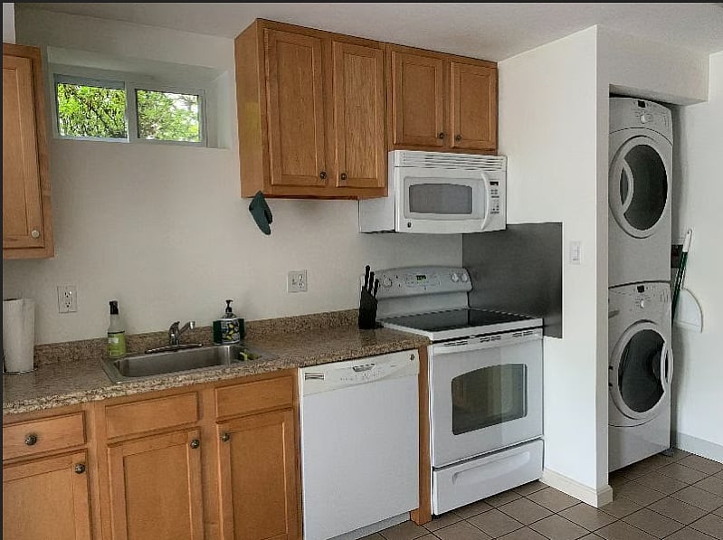 Furnished Finder property 898074_1 photo 4