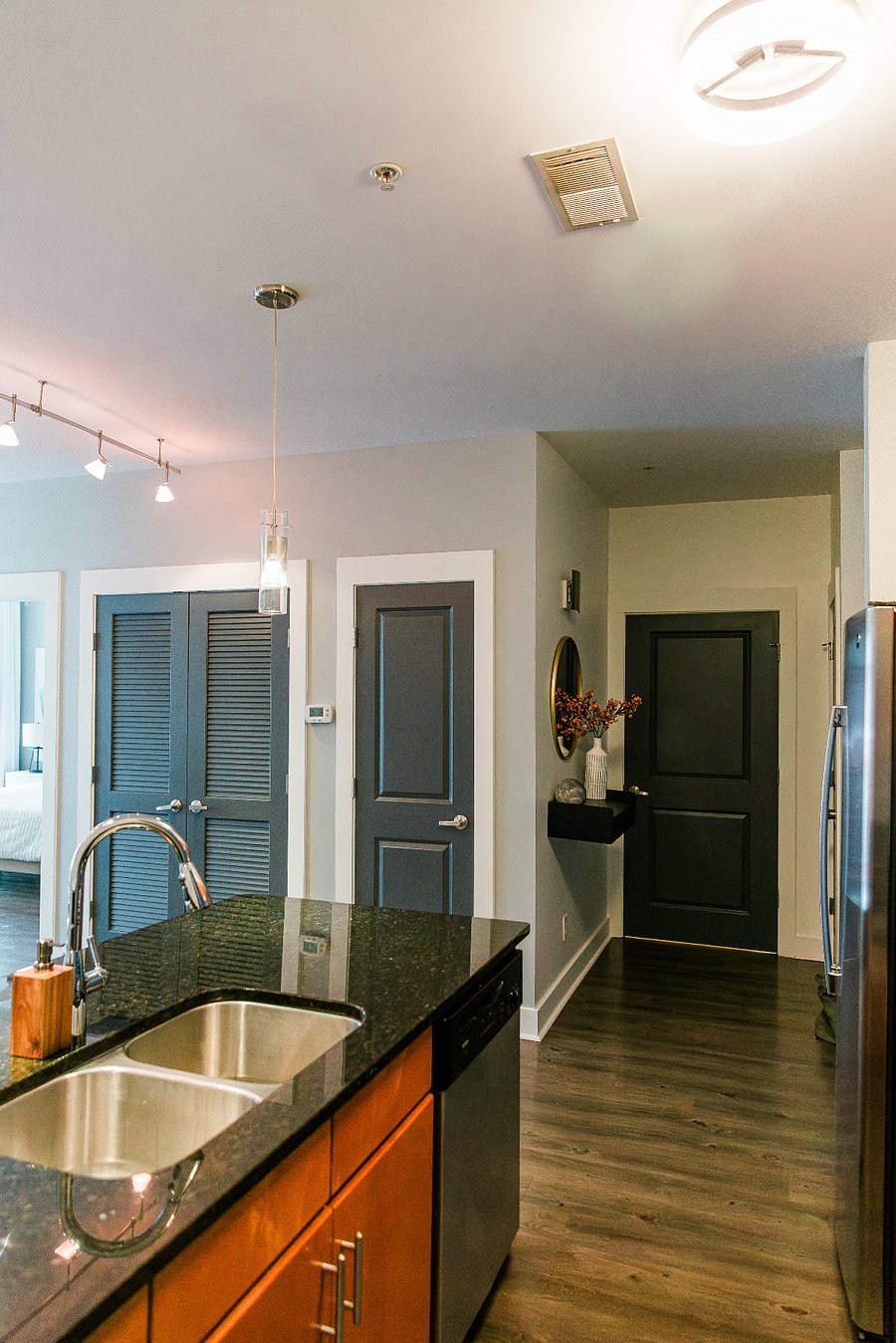 Furnished Finder property 898077_1 photo 30