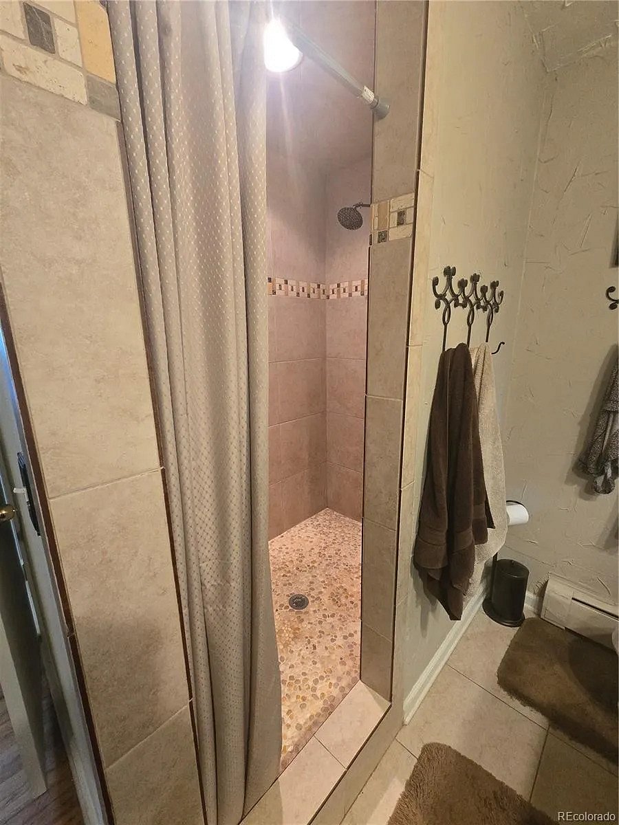 Furnished Finder property 898080_1 photo 25