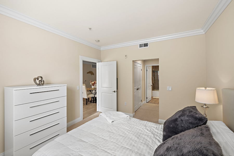 Furnished Finder property 898082_1 photo 8