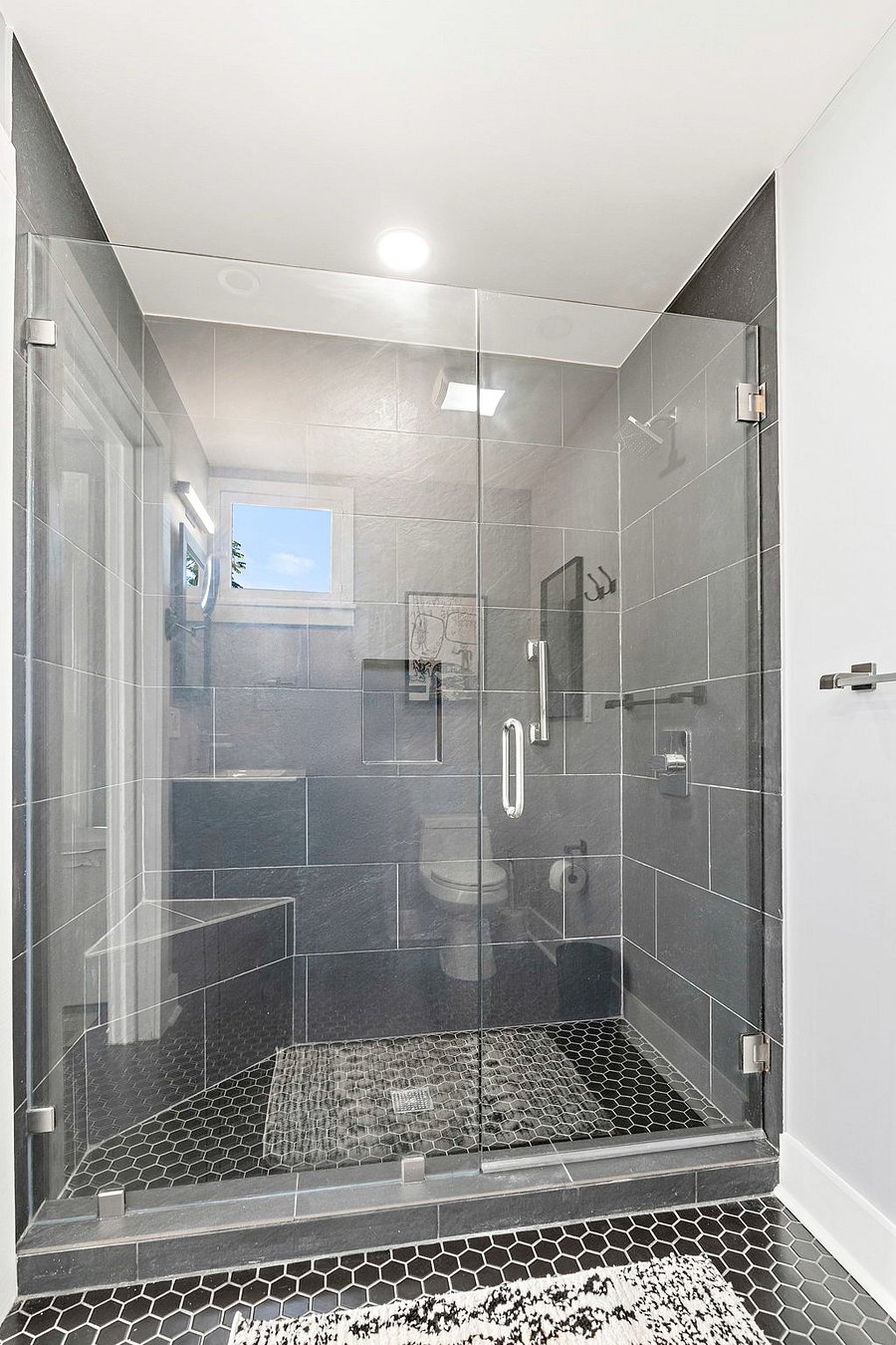 Furnished Finder property 898084_2 photo 17