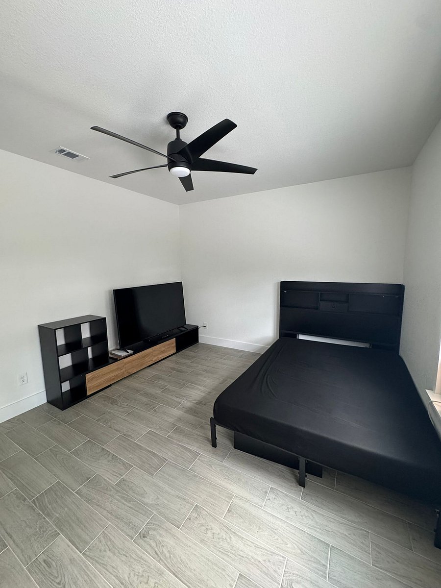 Furnished Finder property 898101_1 photo 3