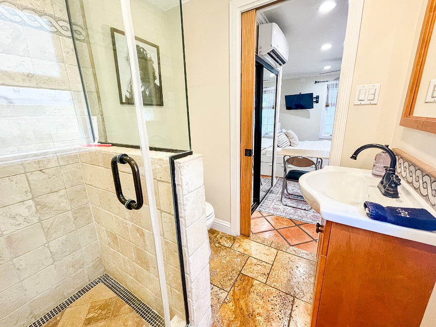 Furnished Finder property 898105_1 photo 8
