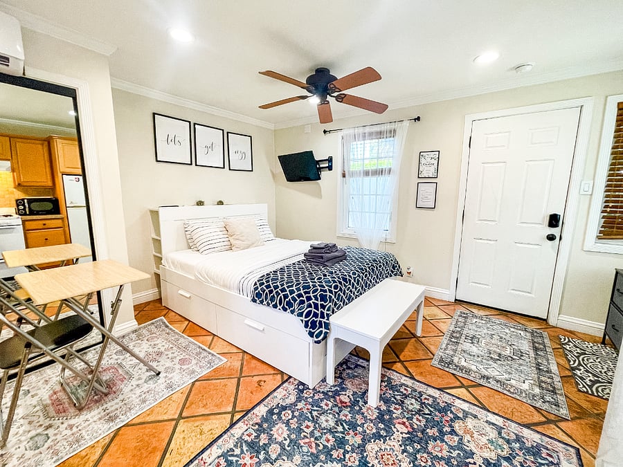 Furnished Finder property 898105_1 photo 9