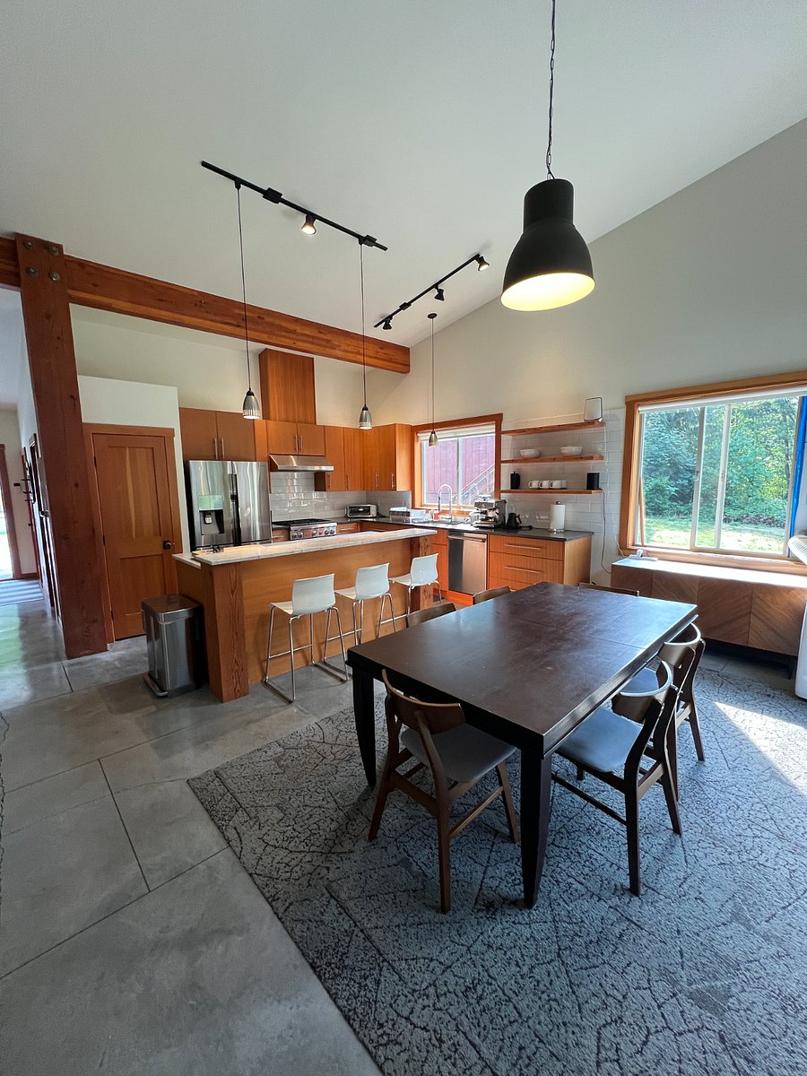 Furnished Finder property 898127_1 photo 4