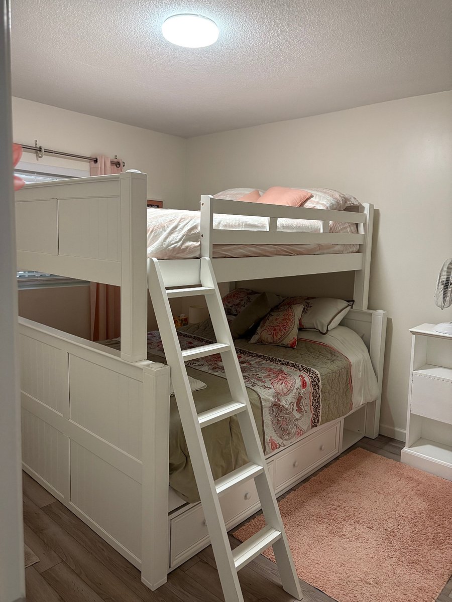 Guest Room: Queen bottom bed  & full top bunk beds.