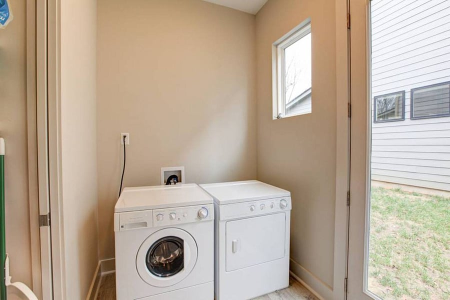Furnished Finder property 898152_1 photo 16