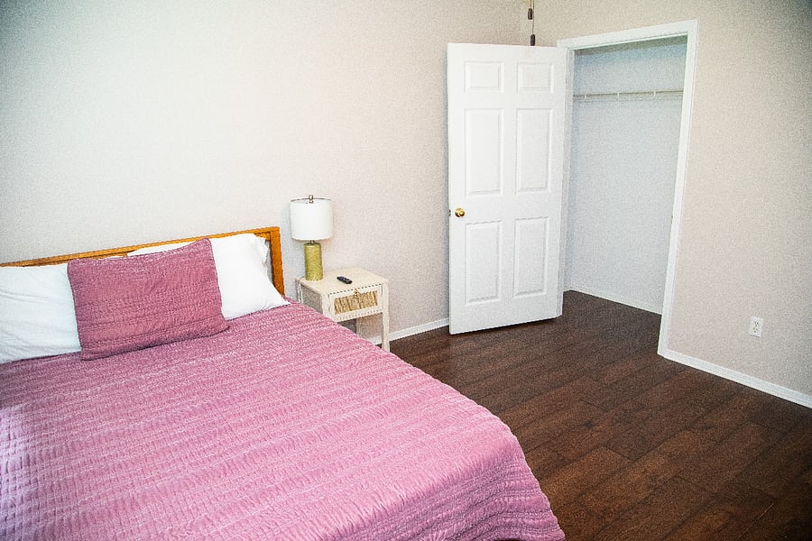 Furnished Finder property 898156_1 photo 11