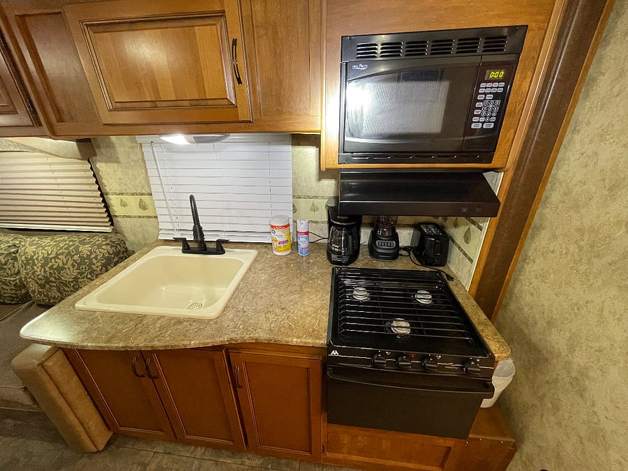 Furnished Finder property 898206_1 photo 4
