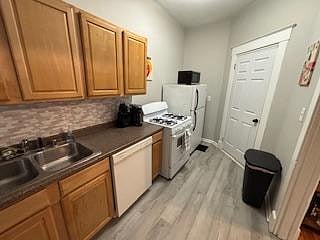 Furnished Finder property 898212_1 photo 5